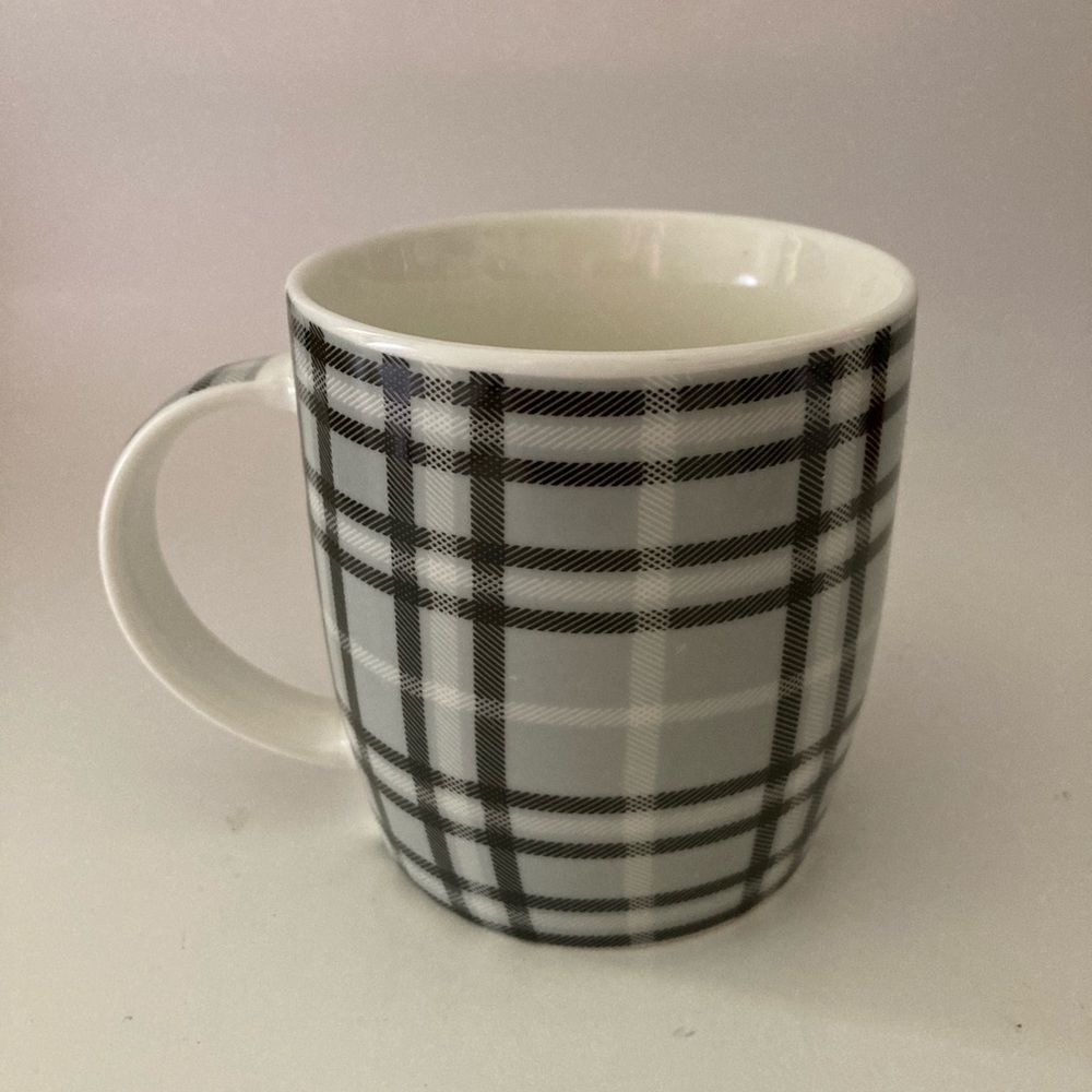 Morris Design Checkered Mug - Picture 4 of 7